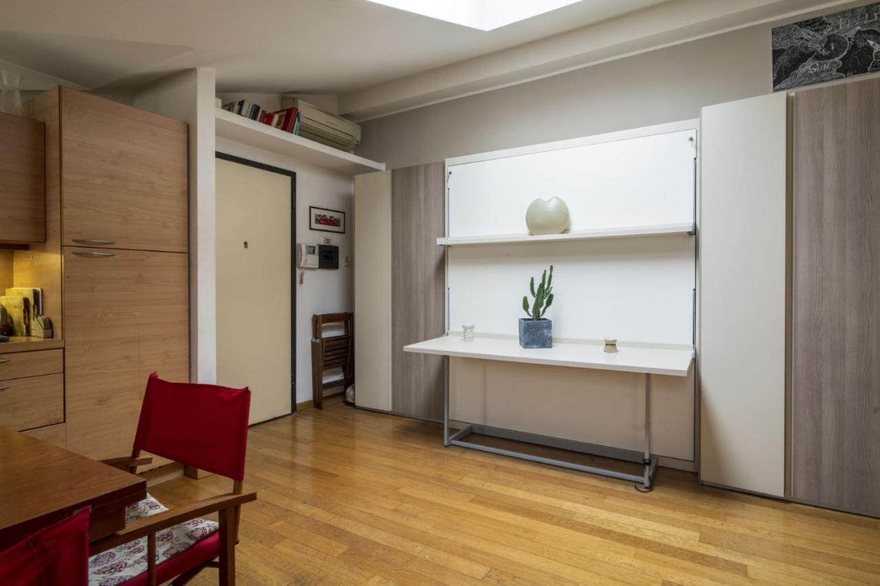 Apartamento Easylife - Accogliente Monolocale In Zona Navigli Milán Exterior foto